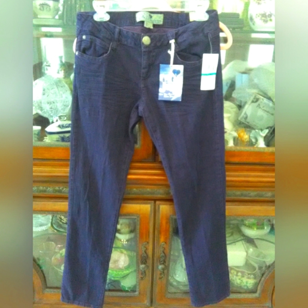 BNWT JOLT DEEP PURPLE JEANS SZ. 9 HOT HOT HOT!  LIGHTWEIGHT MATERIAL